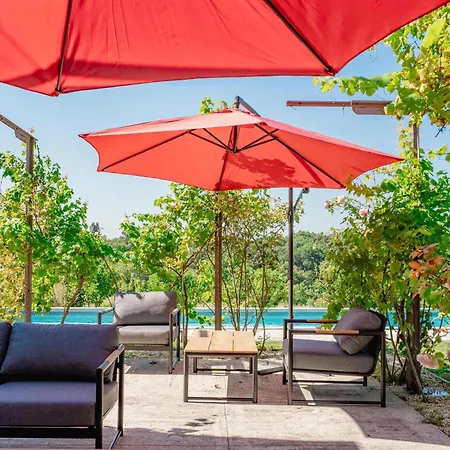 Domaine De La Peyrine - Mesange بيت ريفي